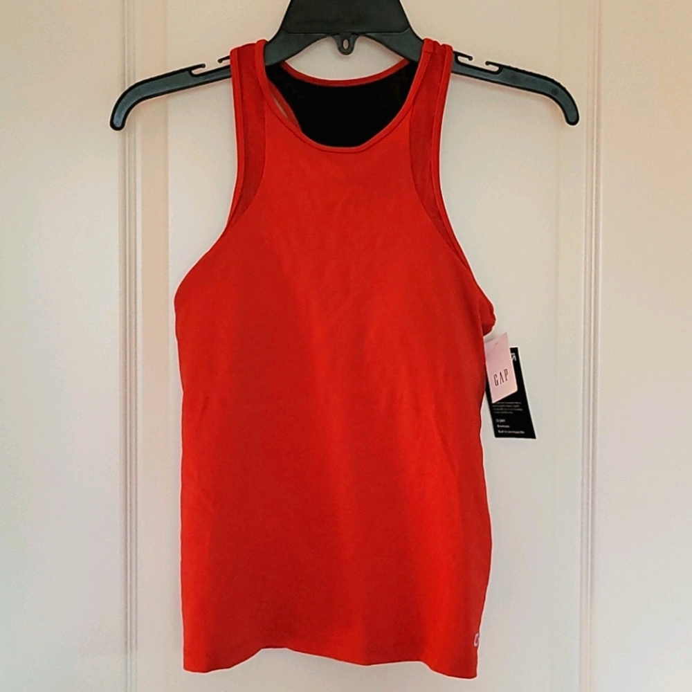 NWT GapFit athletic tank top